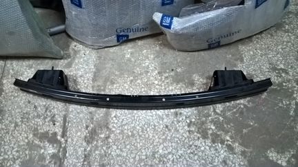 Усилитель переднего бампера Hyundai Accent Акцент