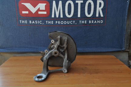 Кулак ступица задний правый Ауди А4 Б8 А5