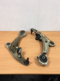 Передний рычаг Nissan Teana j32