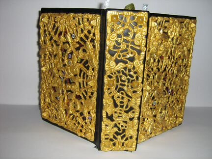 Подарочная книга