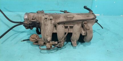 Впускной коллектор Kia Clarus