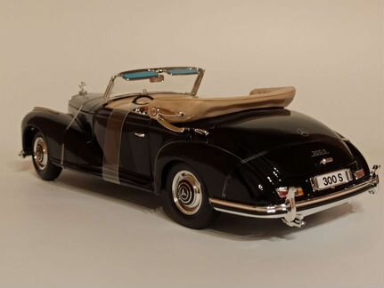 Mercedes 300S Cabriolet 1955 Maisto 1:18