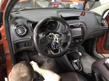Перетяжка панели Субару ремонт airbag