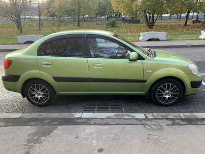 Kia Rio 2005 зеленая