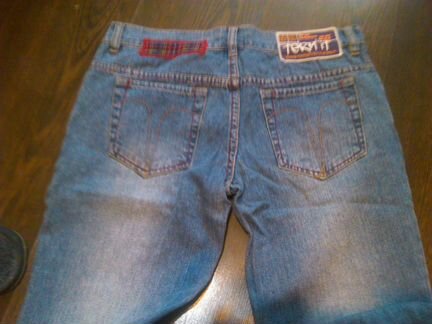 Джинсы новые