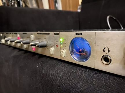 Предусилитель Focusrite platinum 11 Trackmaster Pr