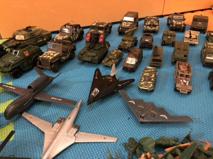 Детские военные игрушки