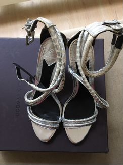 Brian Atwood, серебряные босоножки