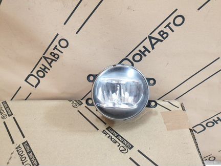 Фара противотуманная передняя левая Toyota Camry
