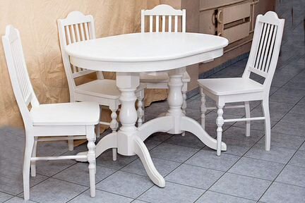 Стол кухонный белый