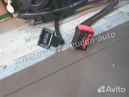 Фара передняя Вольво хс90 с 2003 по 2014