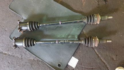 Привод задний полуось на Lexus RX RX450 RX450h