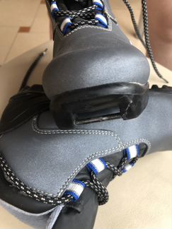 Детские лыжные ботинки