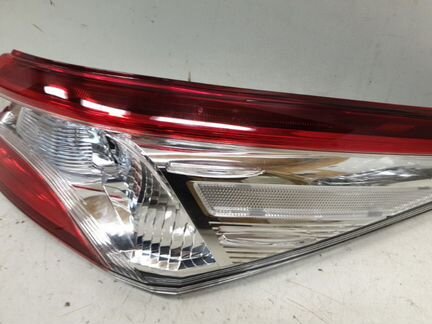 Фонарь задний правый Toyota Camry V70 2018