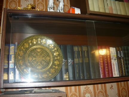 Книжная полка