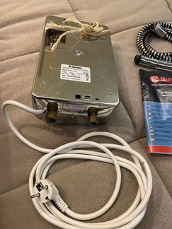 Водонагреватель проточный