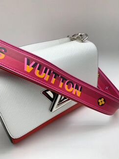 Сумка луи Виттон с замком LV