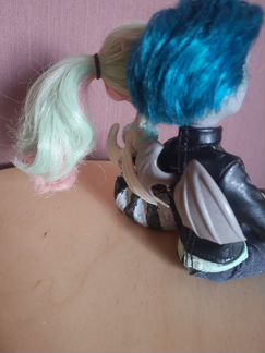 Кукла Монстер Хай. Рошель и Гоил. Скариж