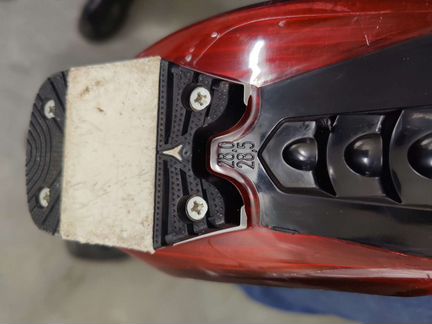 Ботинки Atomic Livefit 130 размер 28