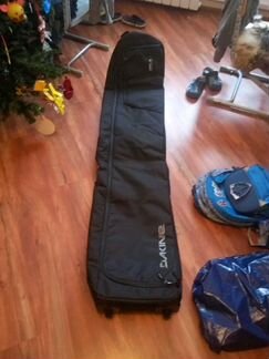 Чехол на колесах Dakine Low Roller