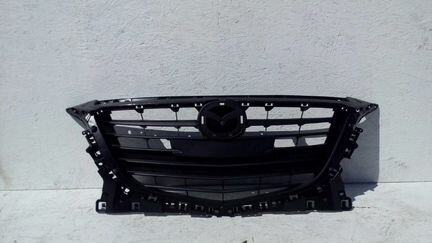 Mazda 3 BM 2013- решетка радиатора новая не оригин