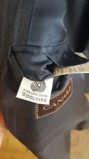 Костюм мужской серый в полоску canali