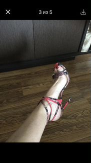 Босоножки новые corsocomo р 38,кожа