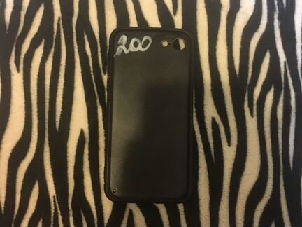 Чехол на телефон