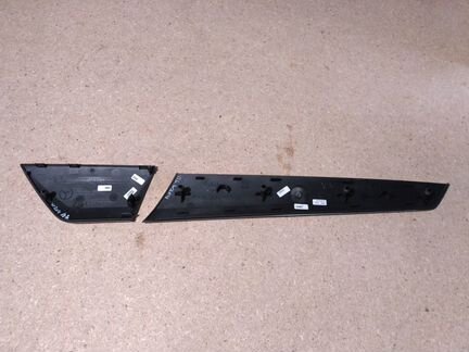 Молдинг обшивки левой двери Mercedes W204 C 204