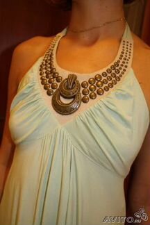 Зеленое платье faith connexion, средневековый сти