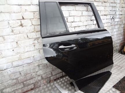 Дверь задняя правая x166 GLC