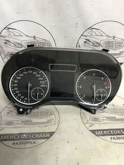 Панель приборов Mercedes W246 B 2011)