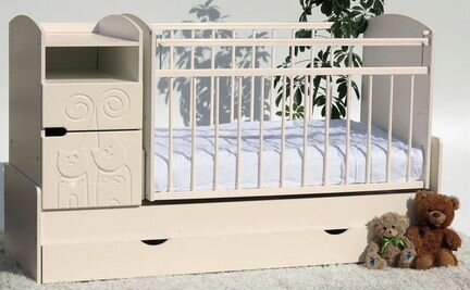 Детская кроватка трансформер с маятником