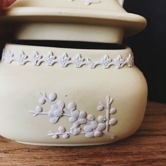 Редкая шкатулка Wedgwood primrose Англия