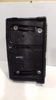 Площадка аккумулятора Мерседес c 205, 205 E213