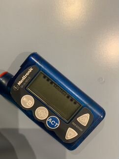 Инсулиновая помпа medtronic 712