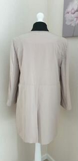 Женственный плащ. Италия