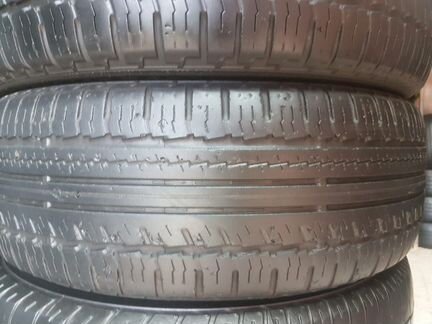 225 60 R18 Nokian hakka