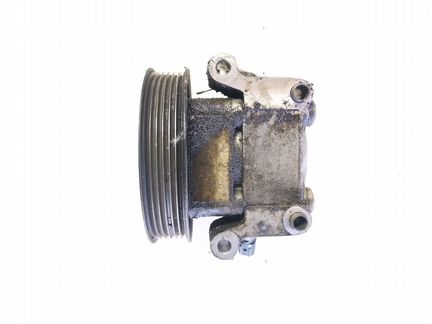 Насос гура на Форд Фокус 2 1.6. л