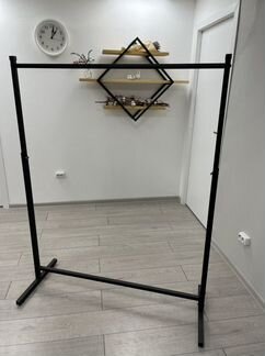 Вешалка напольная