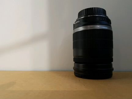 Объектив Canon EF-S 18-200mm f/3.5-5.6 IS бу