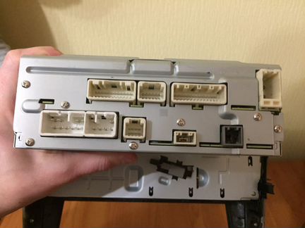 Штатное головное устройство Toyota Camry V55. 2017