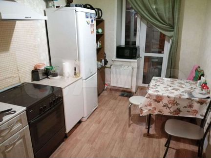 2-к квартира, 62 м², 3/3 эт.
