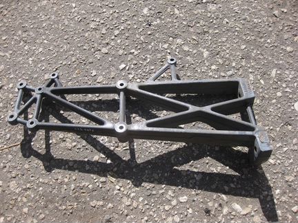 Кронштейн крепления глушителя чугунный Scania