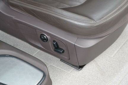 Maserati Ghibli салон