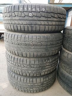 Nokian wrg2 235/65/17 (71)