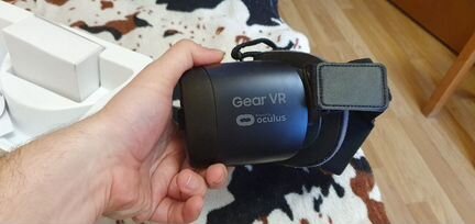 Очки виртуальной реальности SAMSUNG gear VR