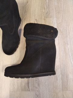 Сапожки Ugg. на р. 36., указан 37,овчина