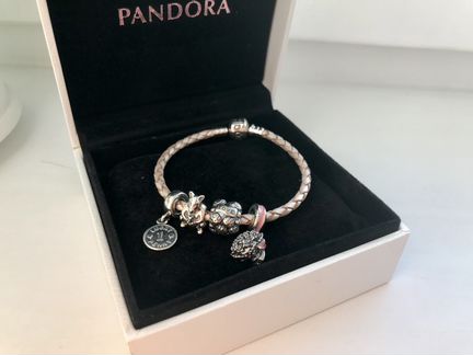Браслет Pandora и 3 шарма