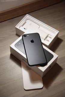 iPhone 7 черный 128 гб